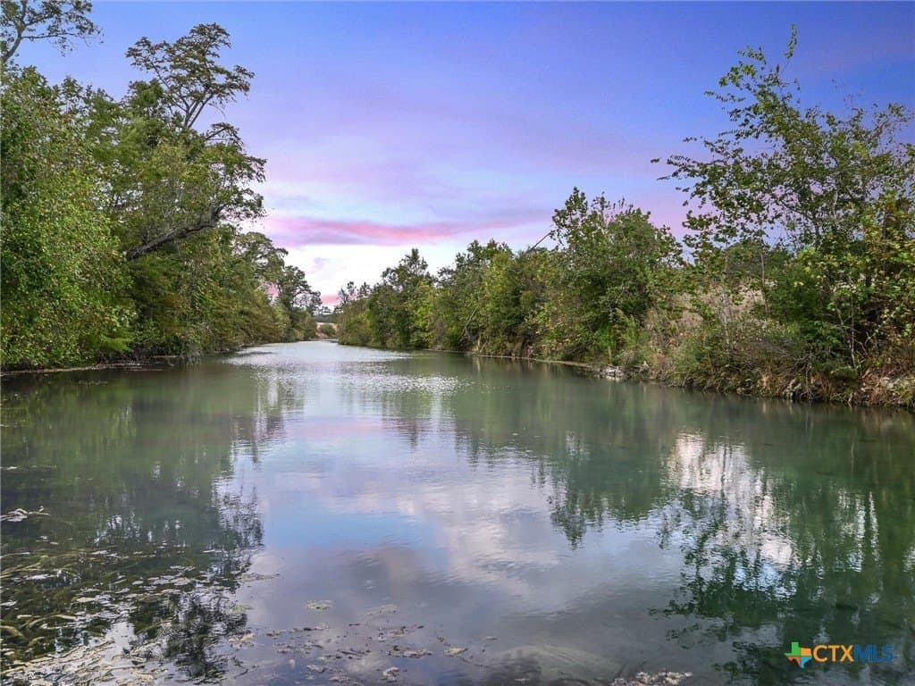 22.83 acres in Hays County gallery image 3