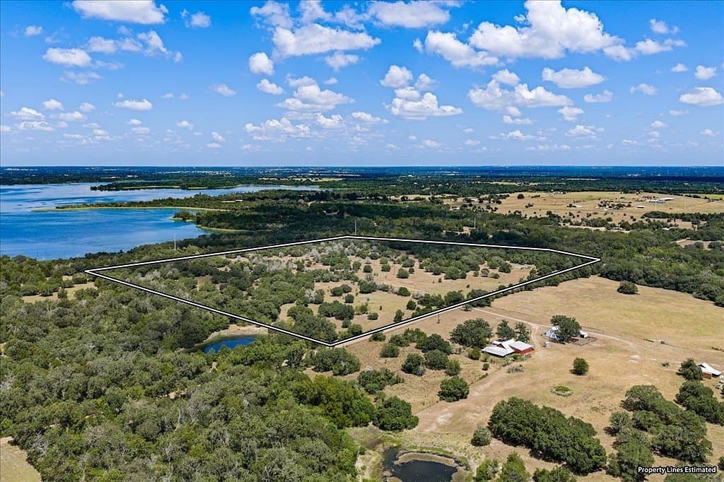 34.1 acres in Fayette County - photo 3