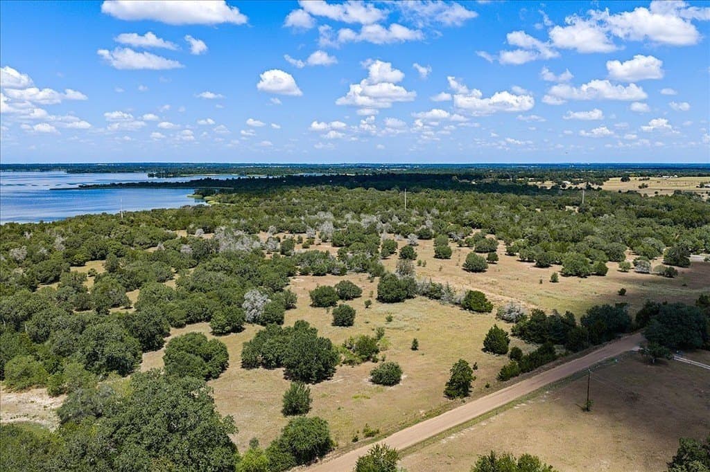 34.1 acres in Fayette County - photo 4