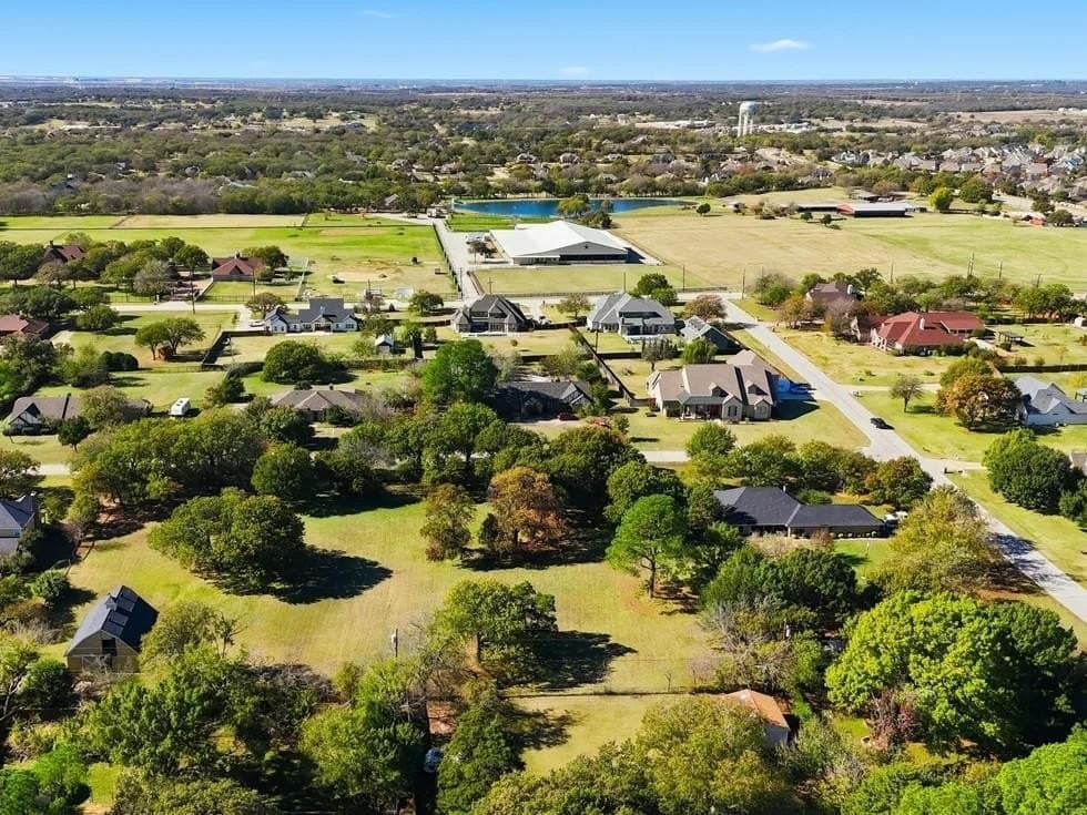 1.05 acres in Denton County gallery image 4