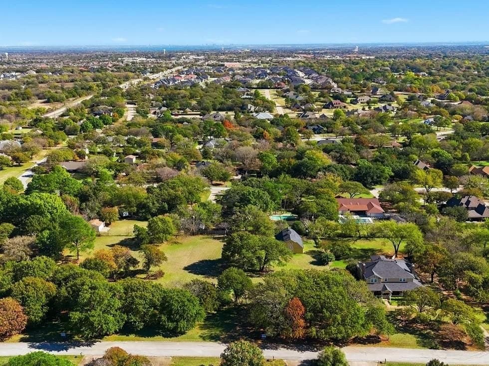 1.05 acres in Denton County gallery image 2