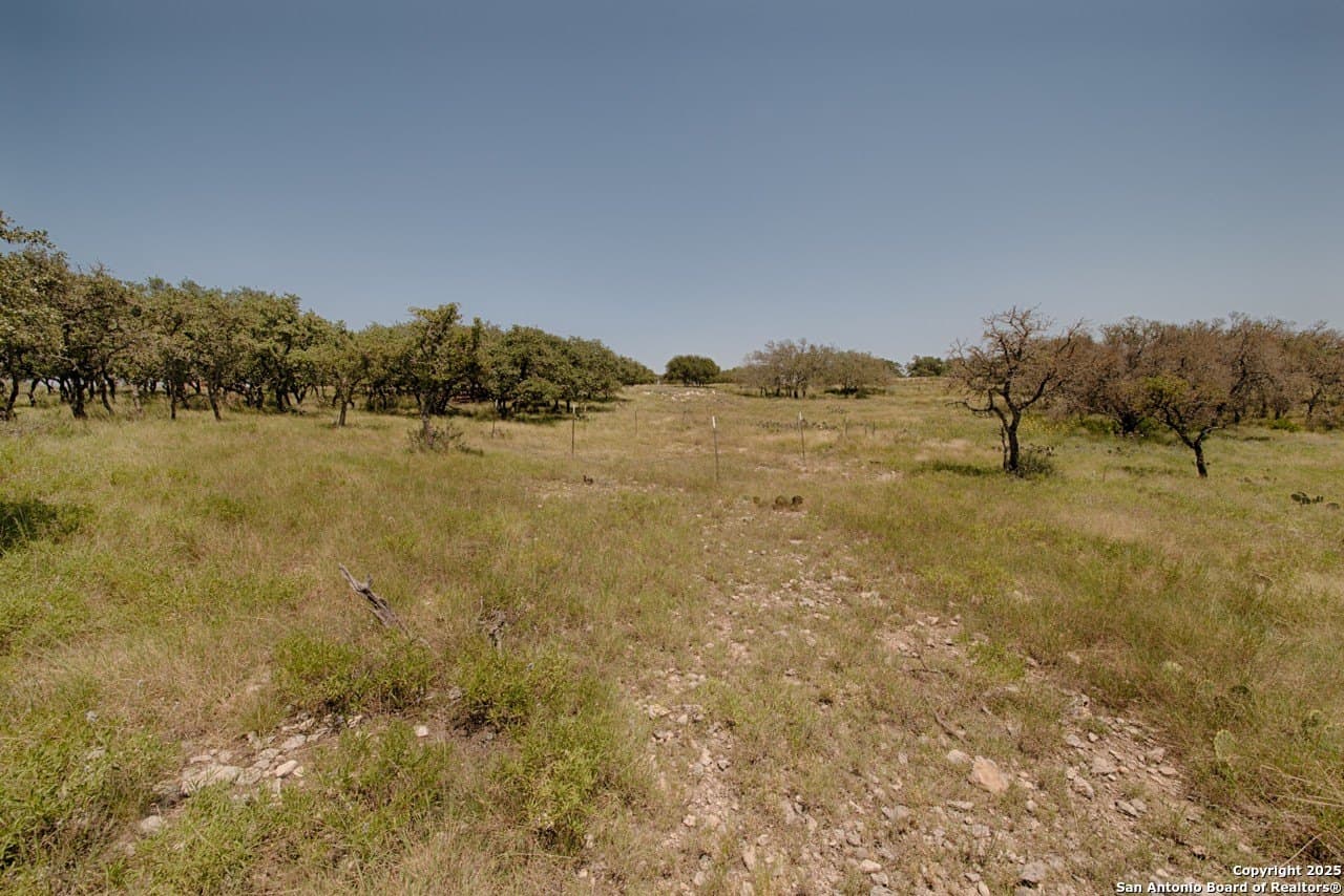 10.58 acres in Kimble County gallery image 4