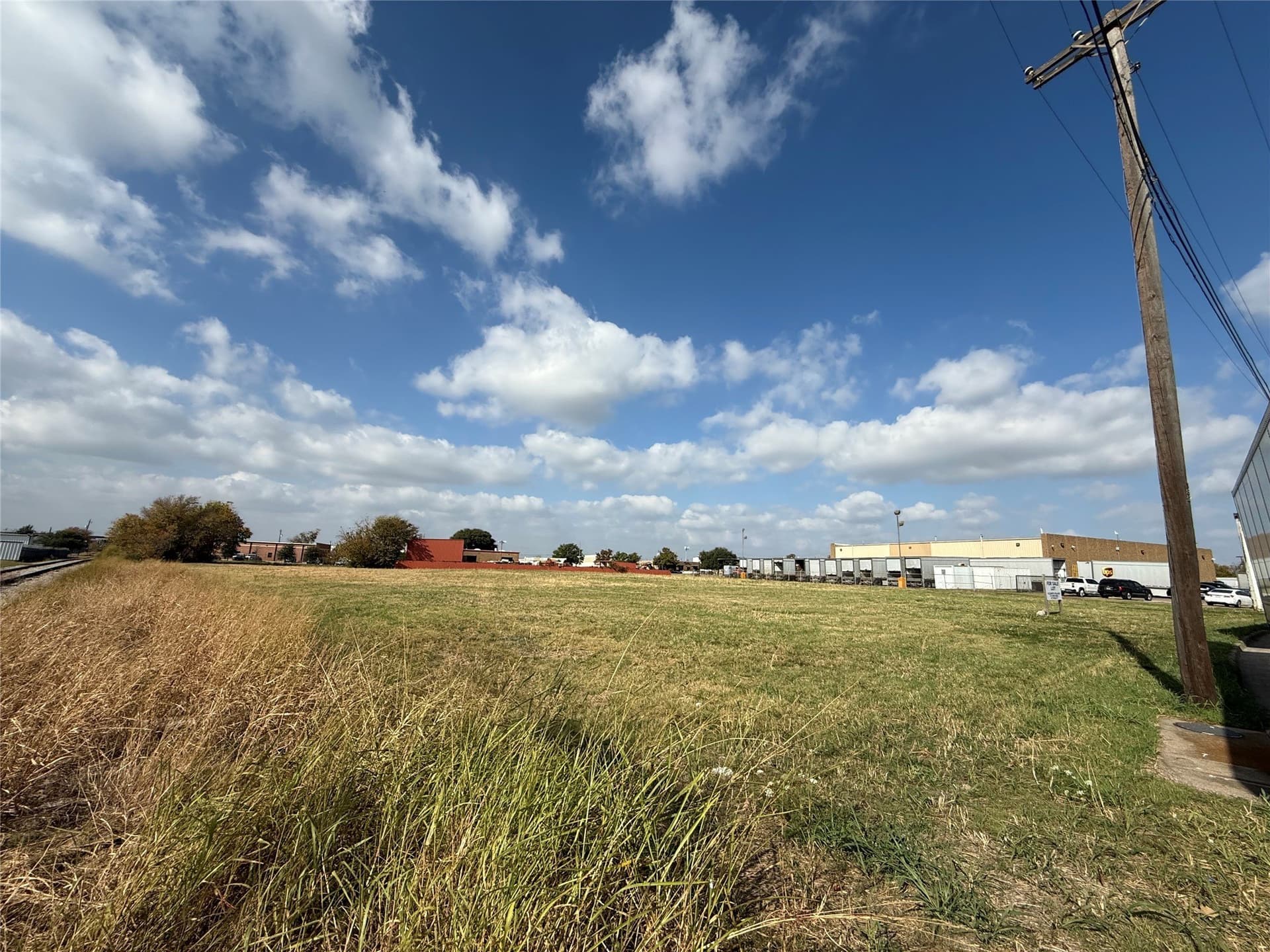 2.18 acres in Dallas County gallery image 3