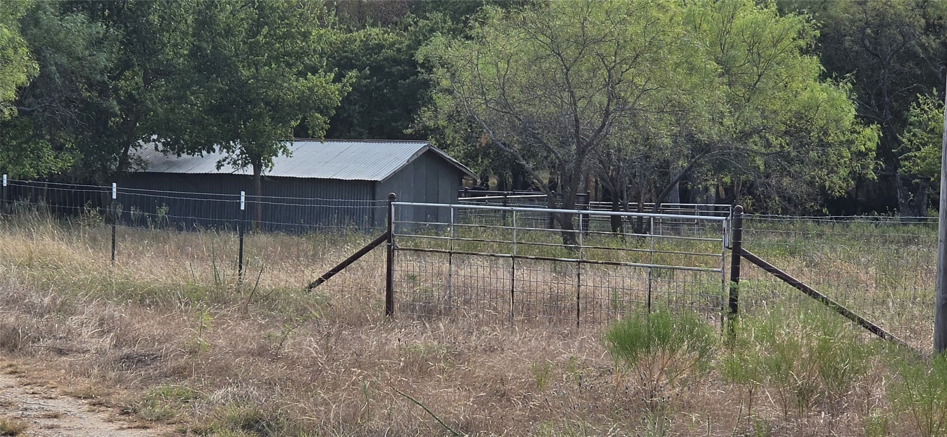 10.13 acres in Comanche County - photo 4