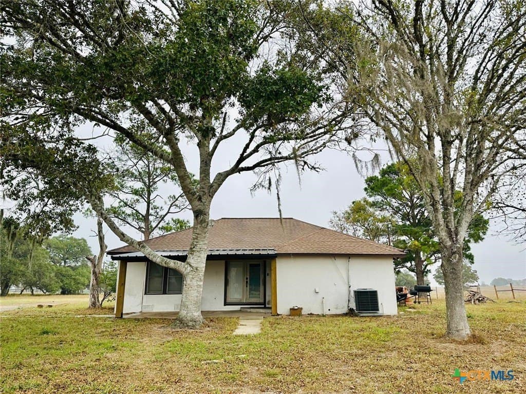 11 acres in Goliad County - photo 11