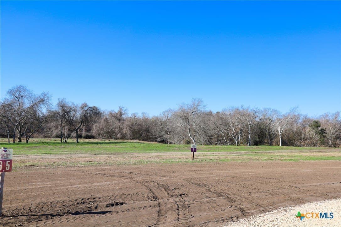 4.79 acres in Lavaca County - photo 7
