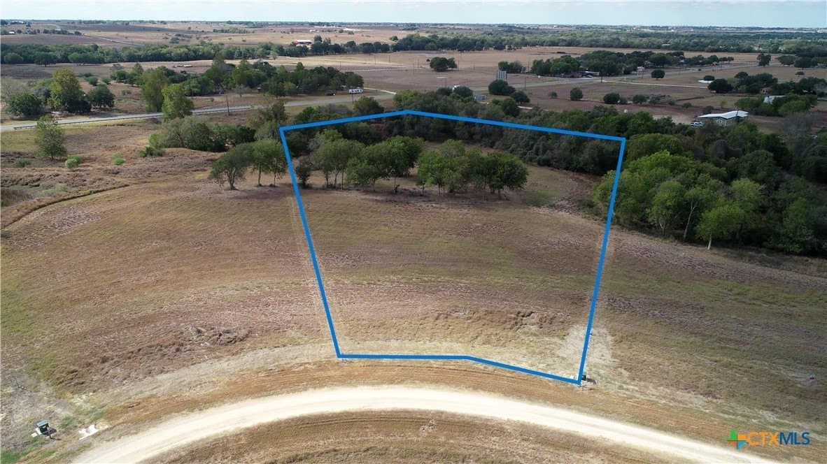 4.79 acres in Lavaca County