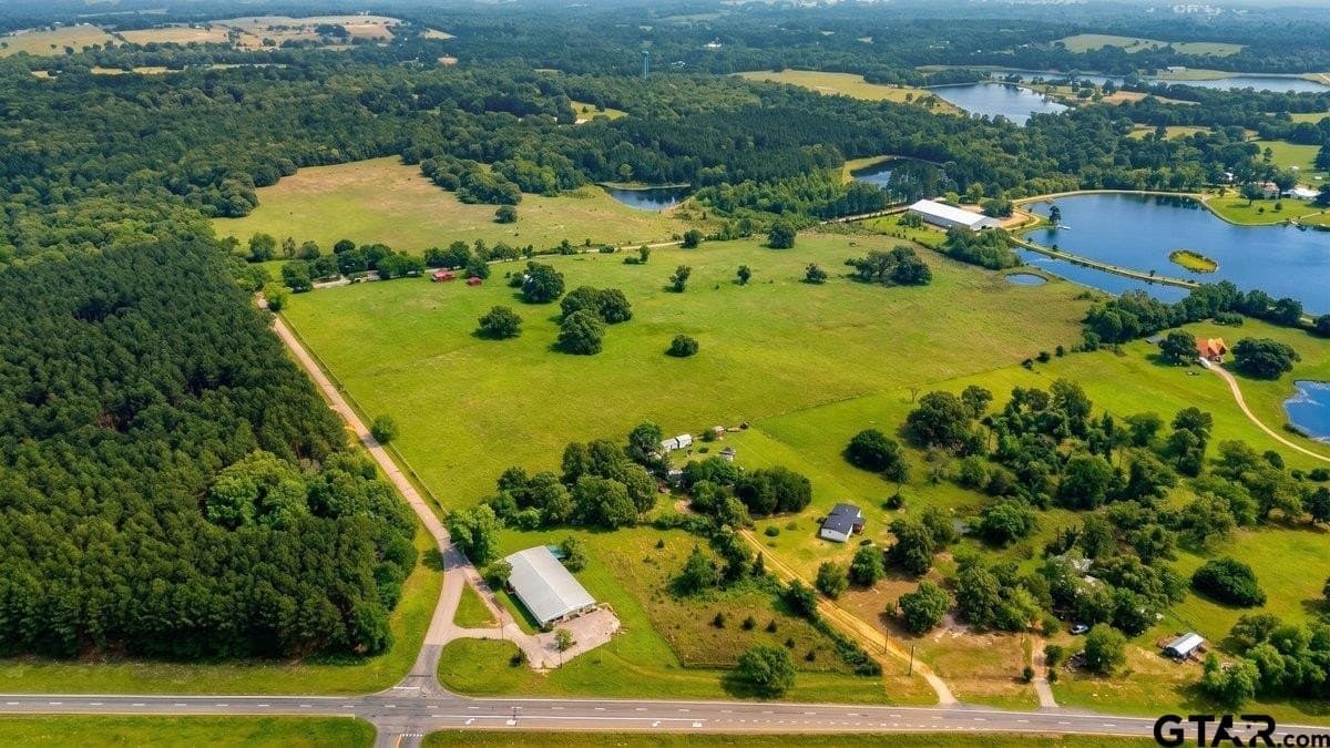 30 acres in Henderson County - photo 3