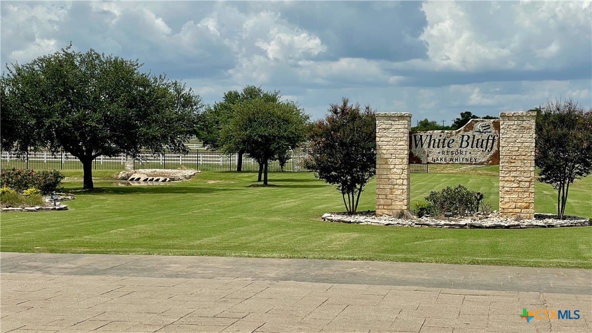 0.26 acres in Hill County gallery image 4