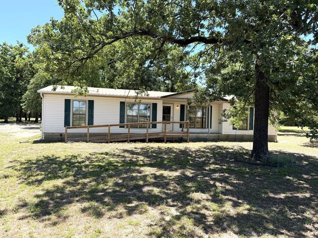 3.11 acres in HENDERSON County