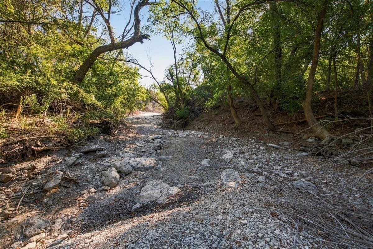 25.92 acres in Bosque County - photo 27