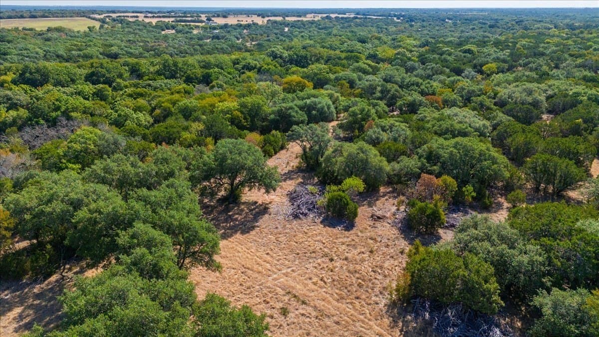 25.92 acres in Bosque County - photo 10