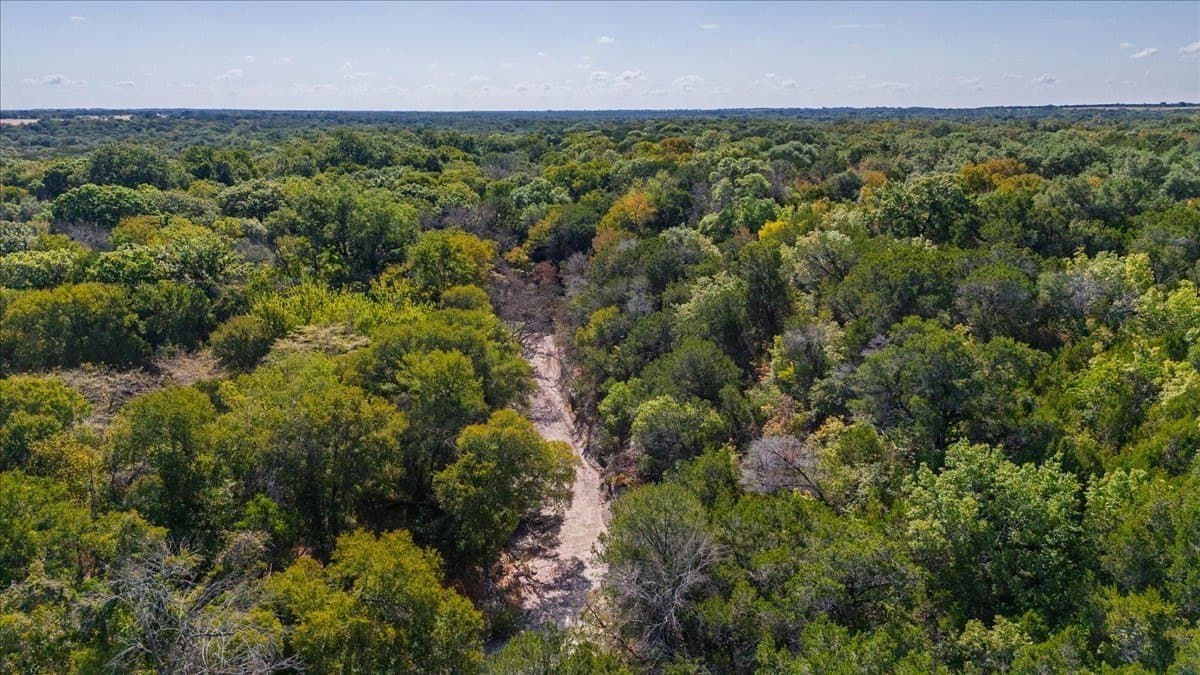 25.92 acres in Bosque County - photo 8