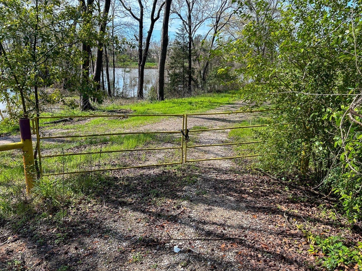 28.43 acres in Angelina County - photo 8