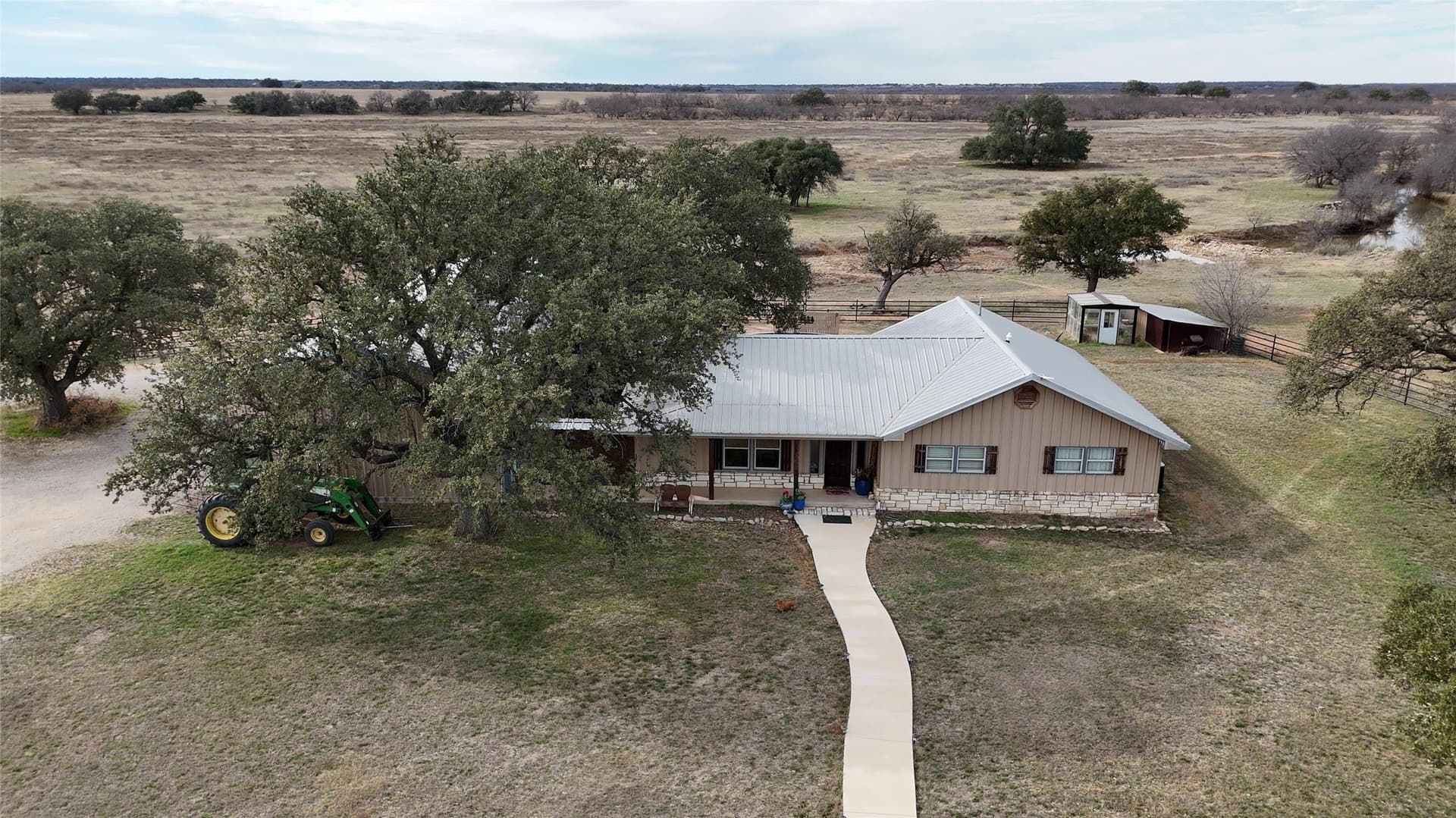 284 acres in Coleman County