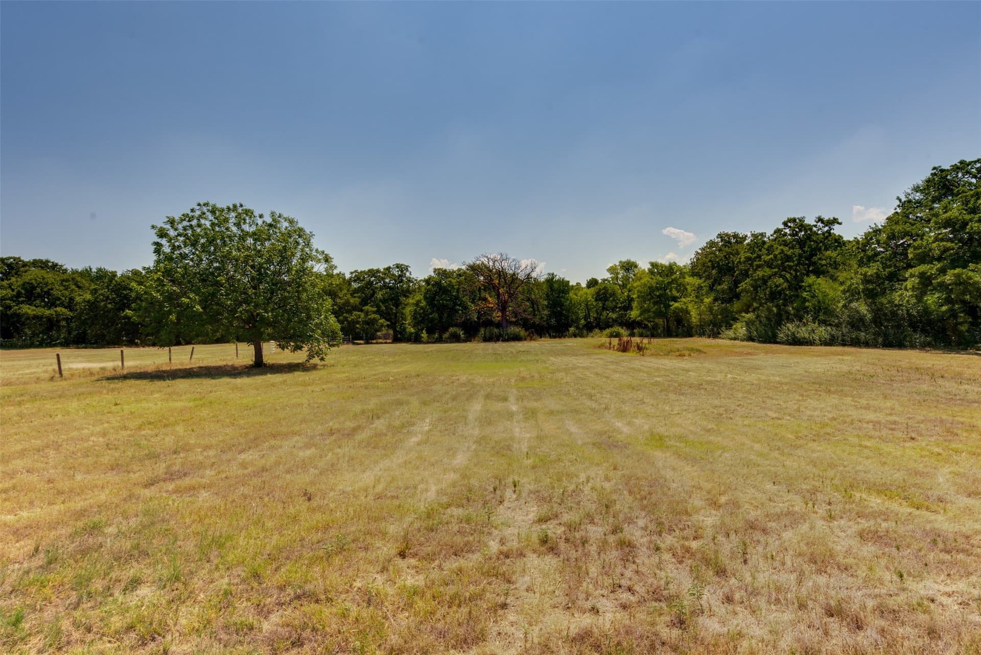 8.93 acres in Tarrant County - photo 13