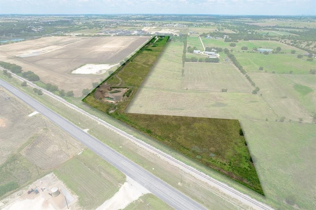 16 acres in Johnson County gallery image 4