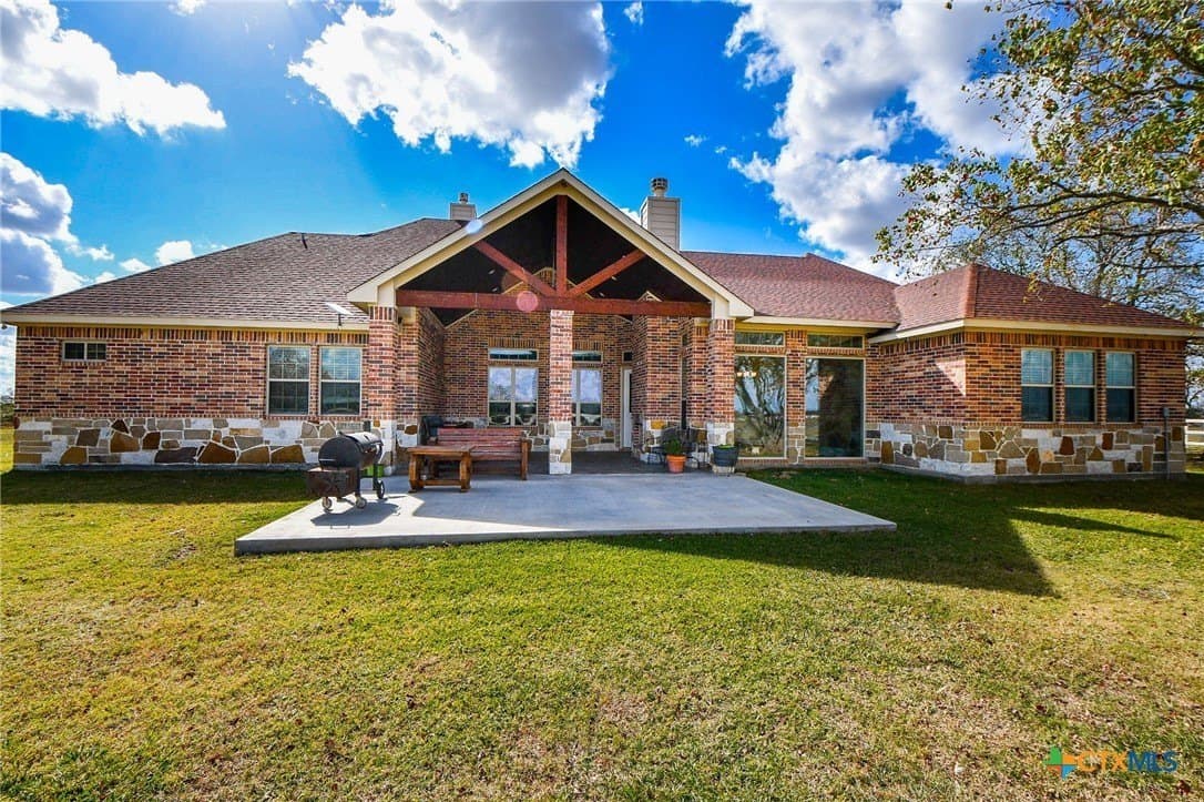 16.14 acres in Colorado County - photo 9