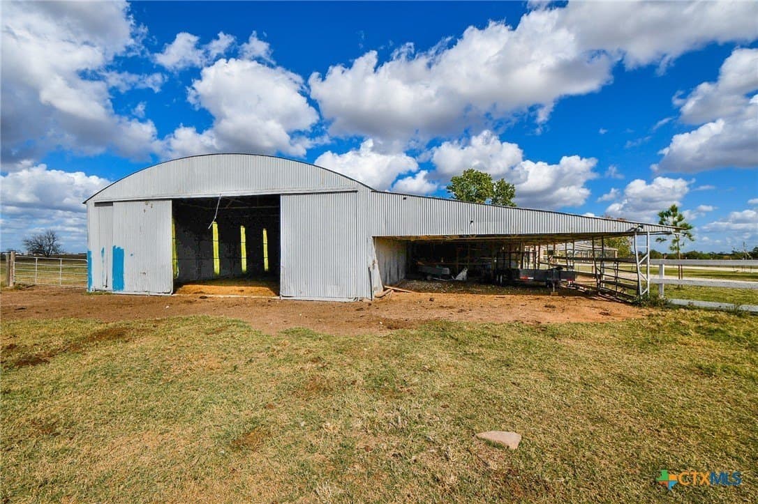 16.14 acres in Colorado County - photo 13