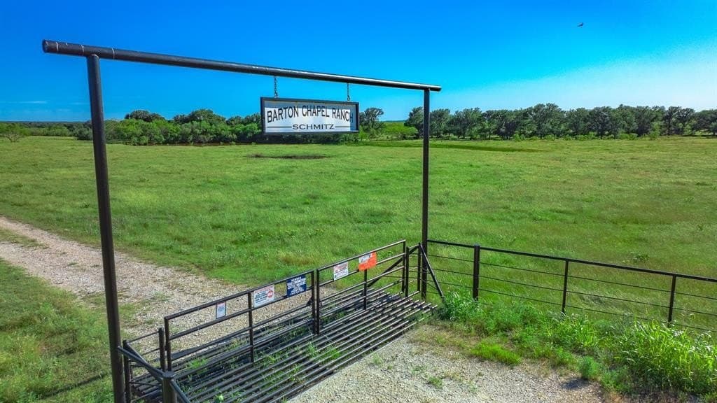286 acres in Jack County gallery image 2