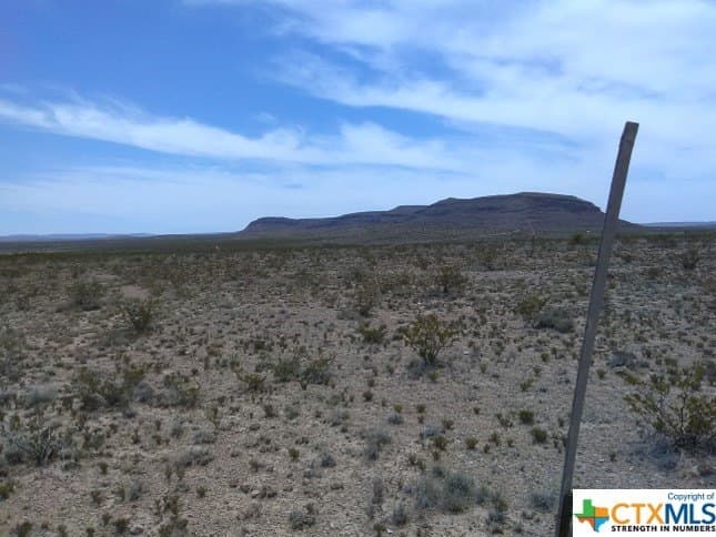 20.04 acres in Hudspeth County