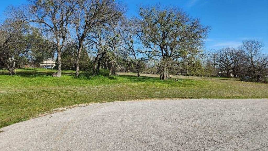 1.38 acres in Parker County gallery image 4