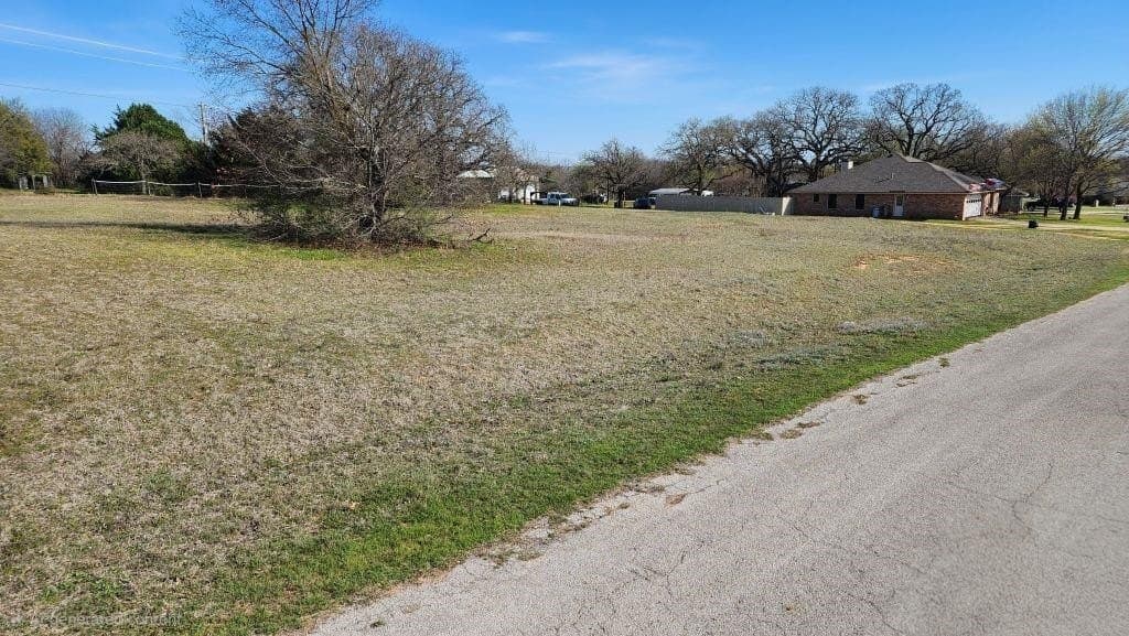 1.38 acres in Parker County gallery image 3