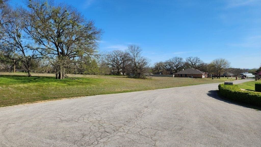 1.38 acres in Parker County gallery image 2