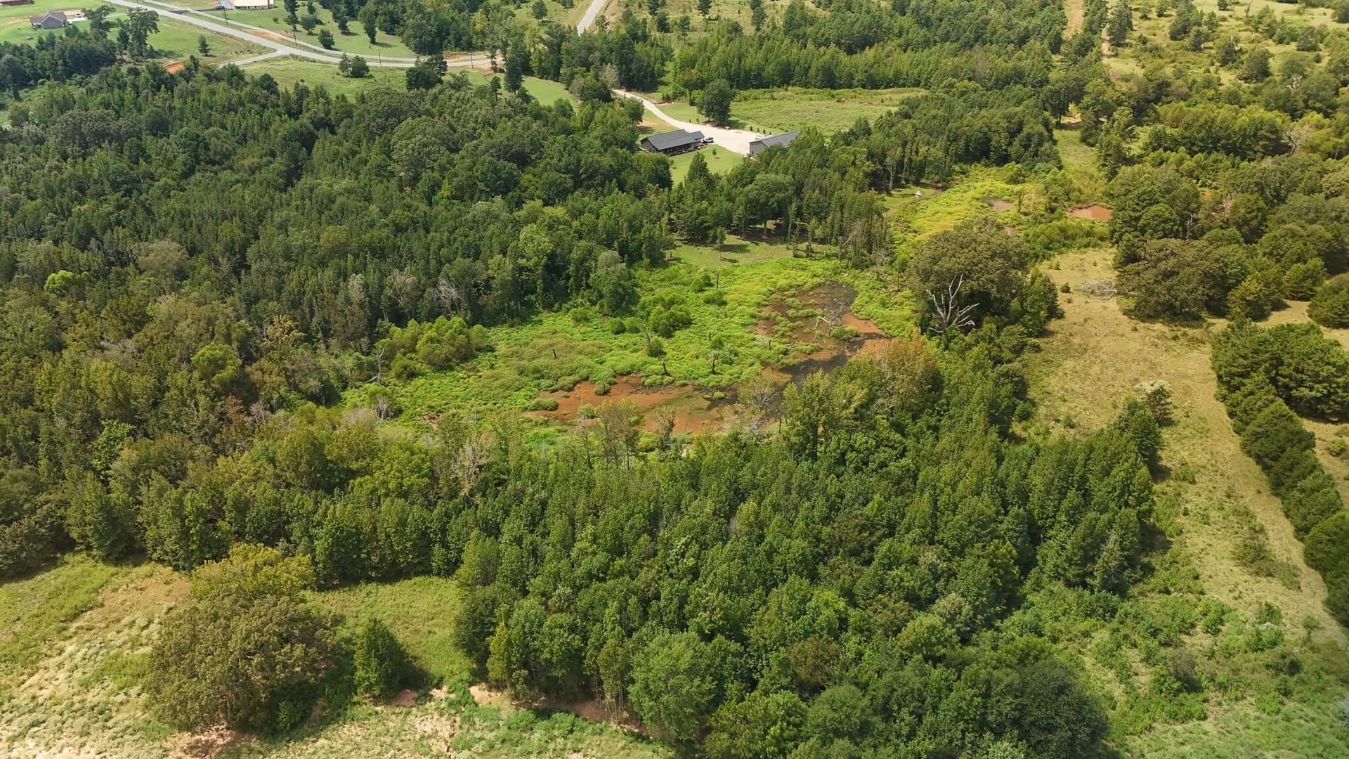 2.61 acres in Smith County