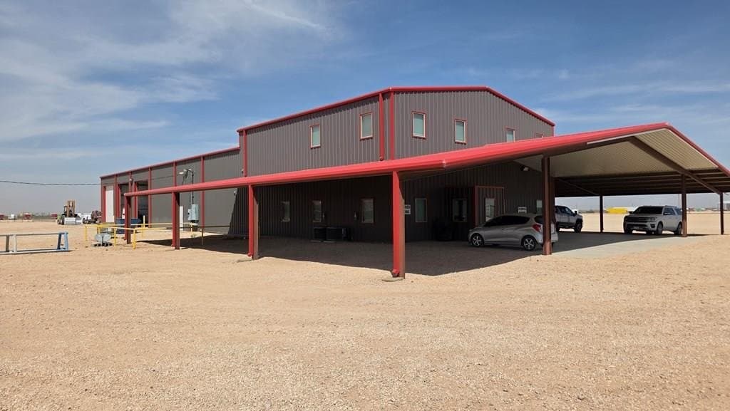 23.6 acres in Midland County