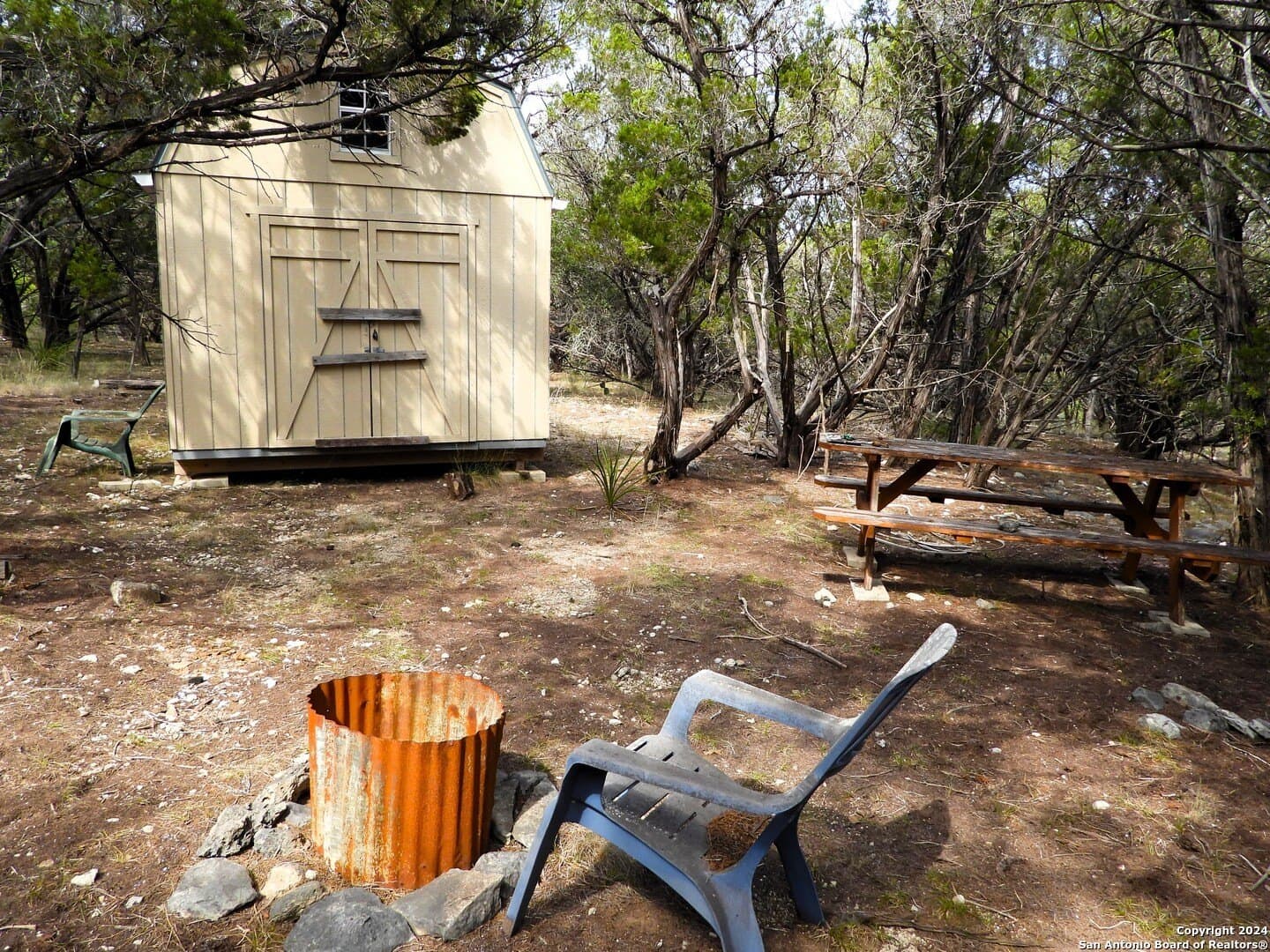 4.97 acres in Bandera County