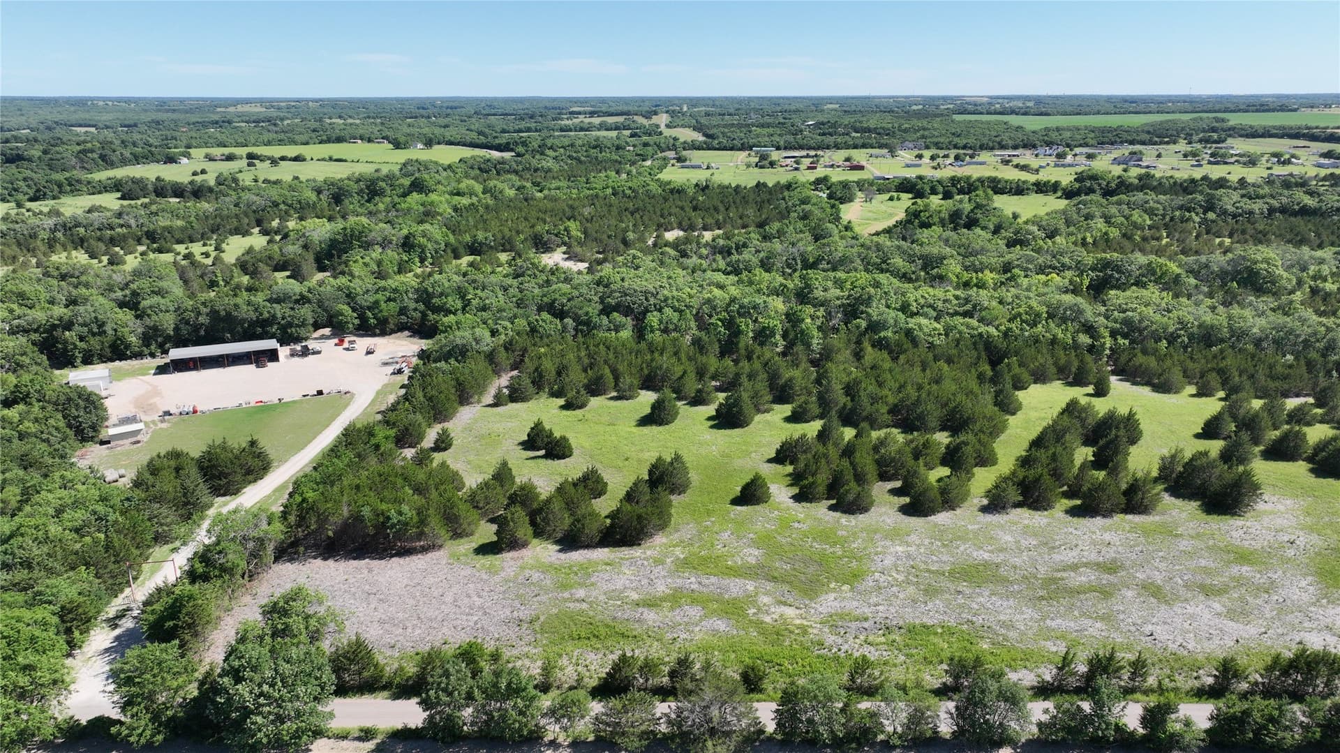 13.3 acres in Grayson County gallery image 2