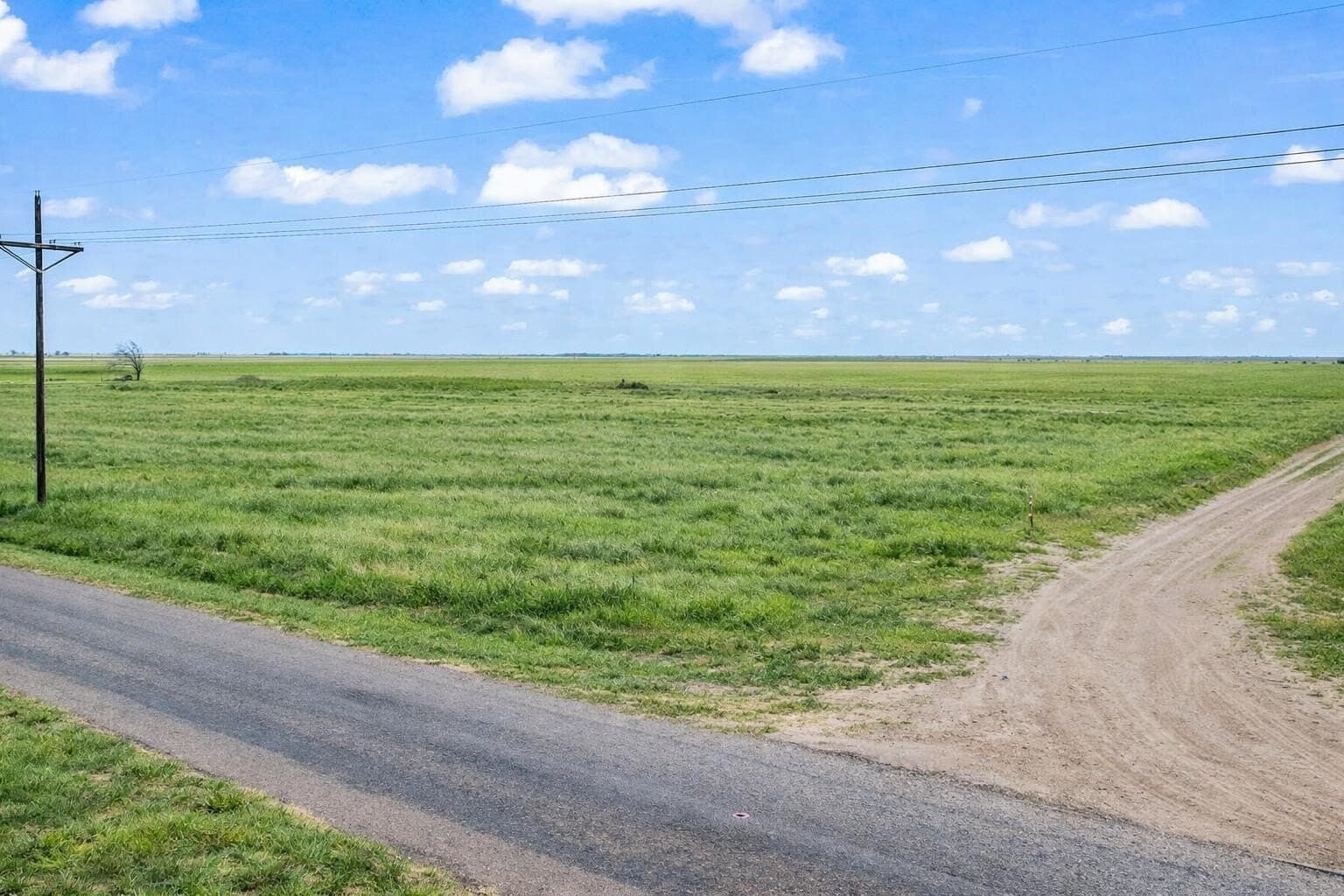 10 acres in Lubbock County - photo 2