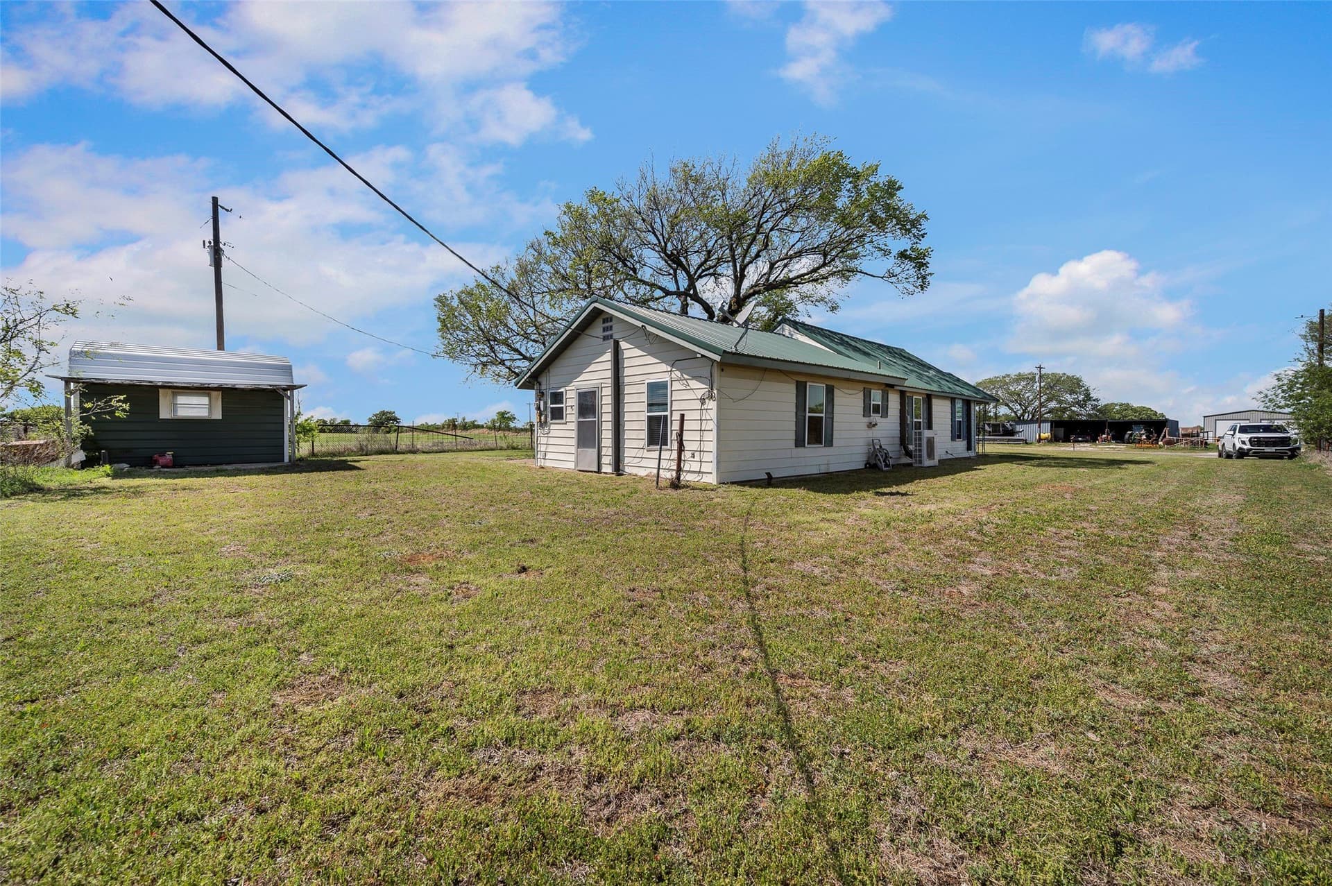 50 acres in Montague County - photo 24