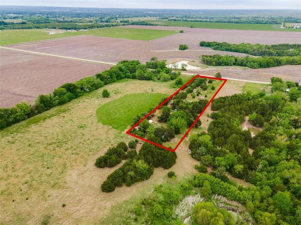 1.9 acres in Collin County gallery image 3