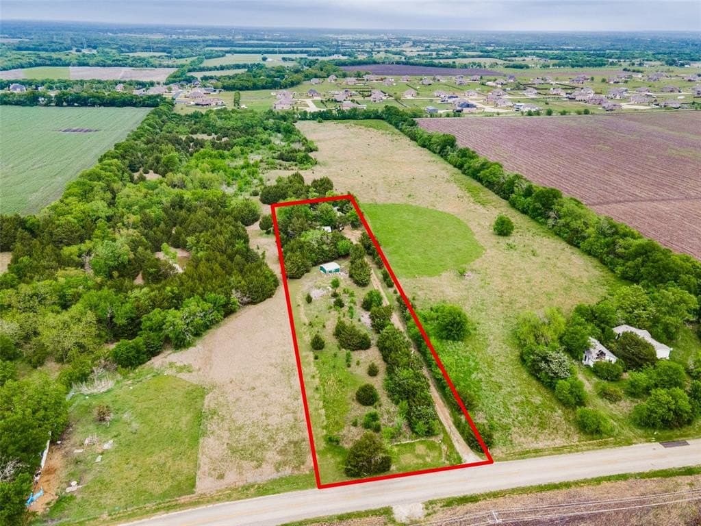1.9 acres in Collin County