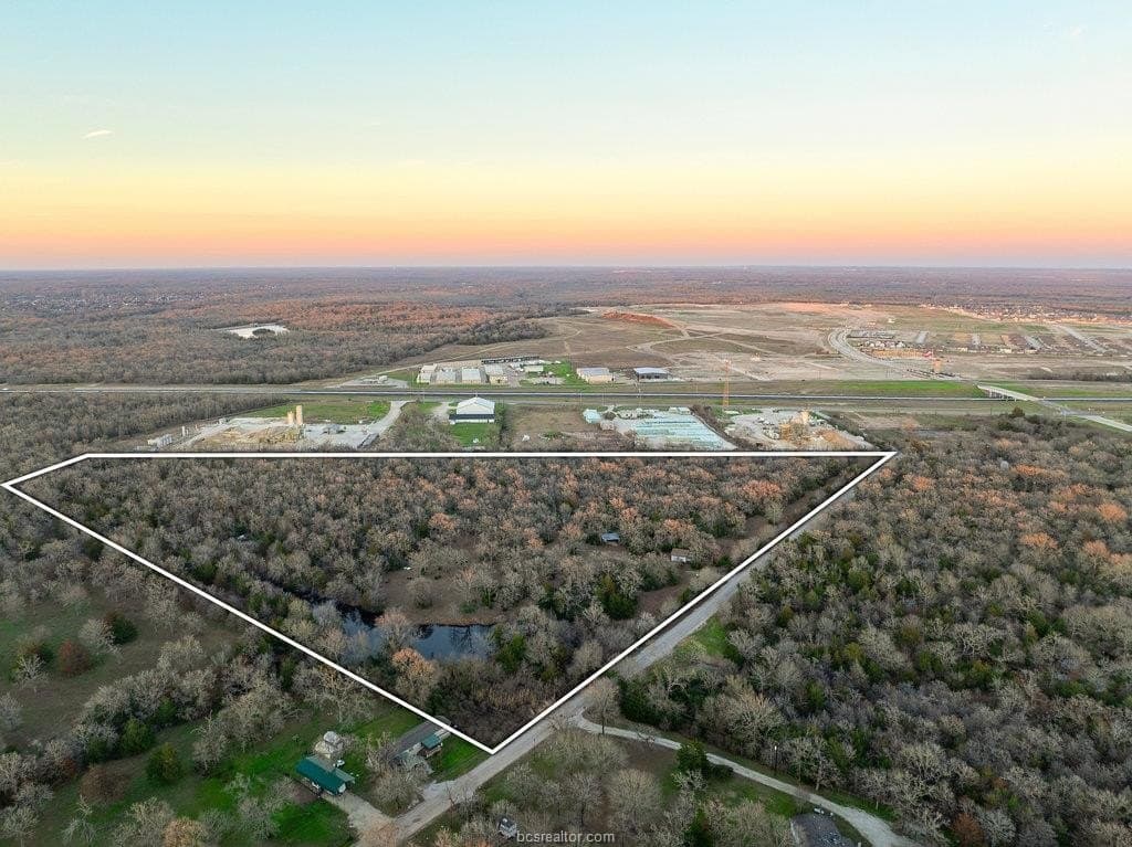 25 acres in Brazos County