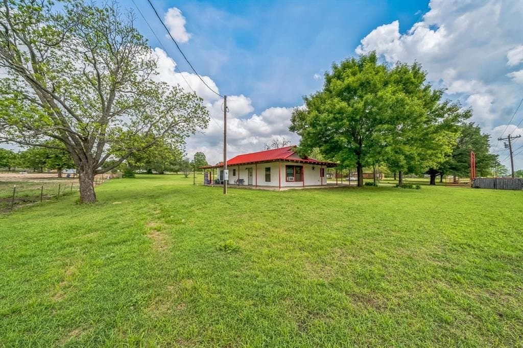 10.83 acres in Erath County gallery image 4