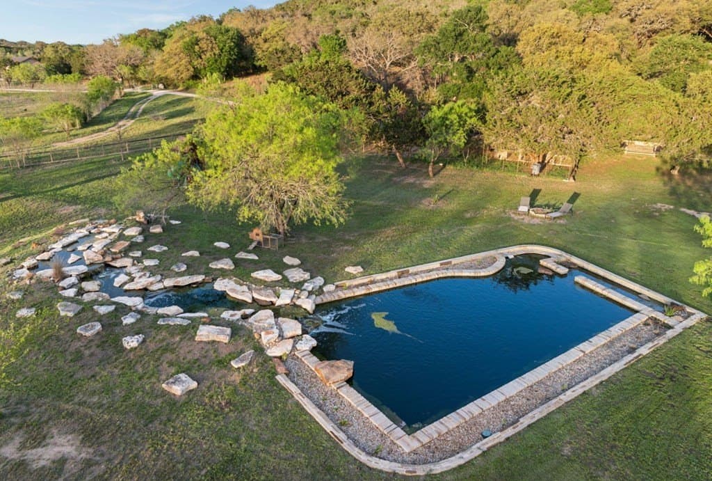 15.1 acres in Travis County gallery image 3