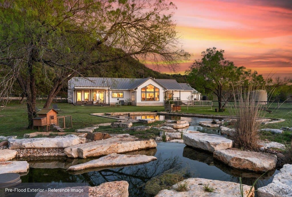 15.1 acres in Travis County gallery image 2