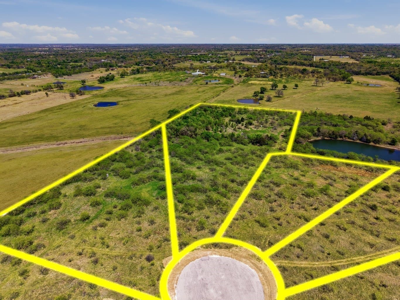 8.35 acres in Johnson County