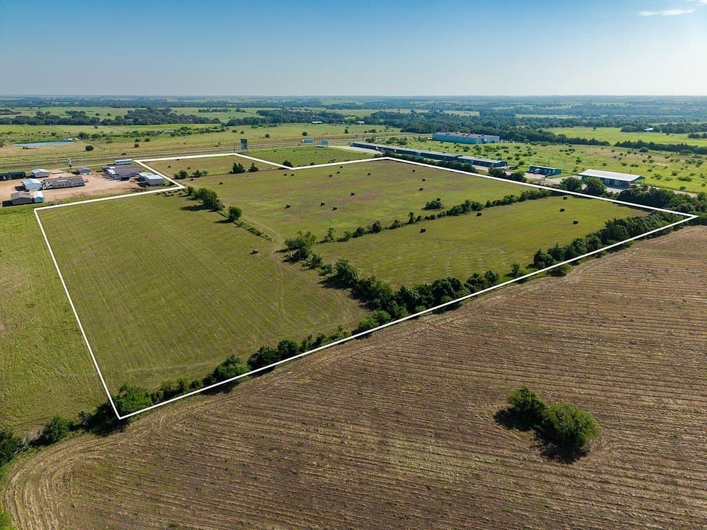 22.55 acres in Fayette County - photo 7