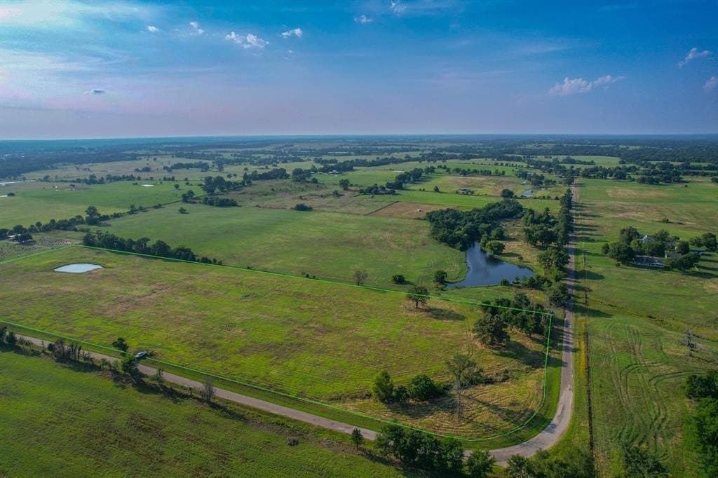 25 acres in Henderson County featured view