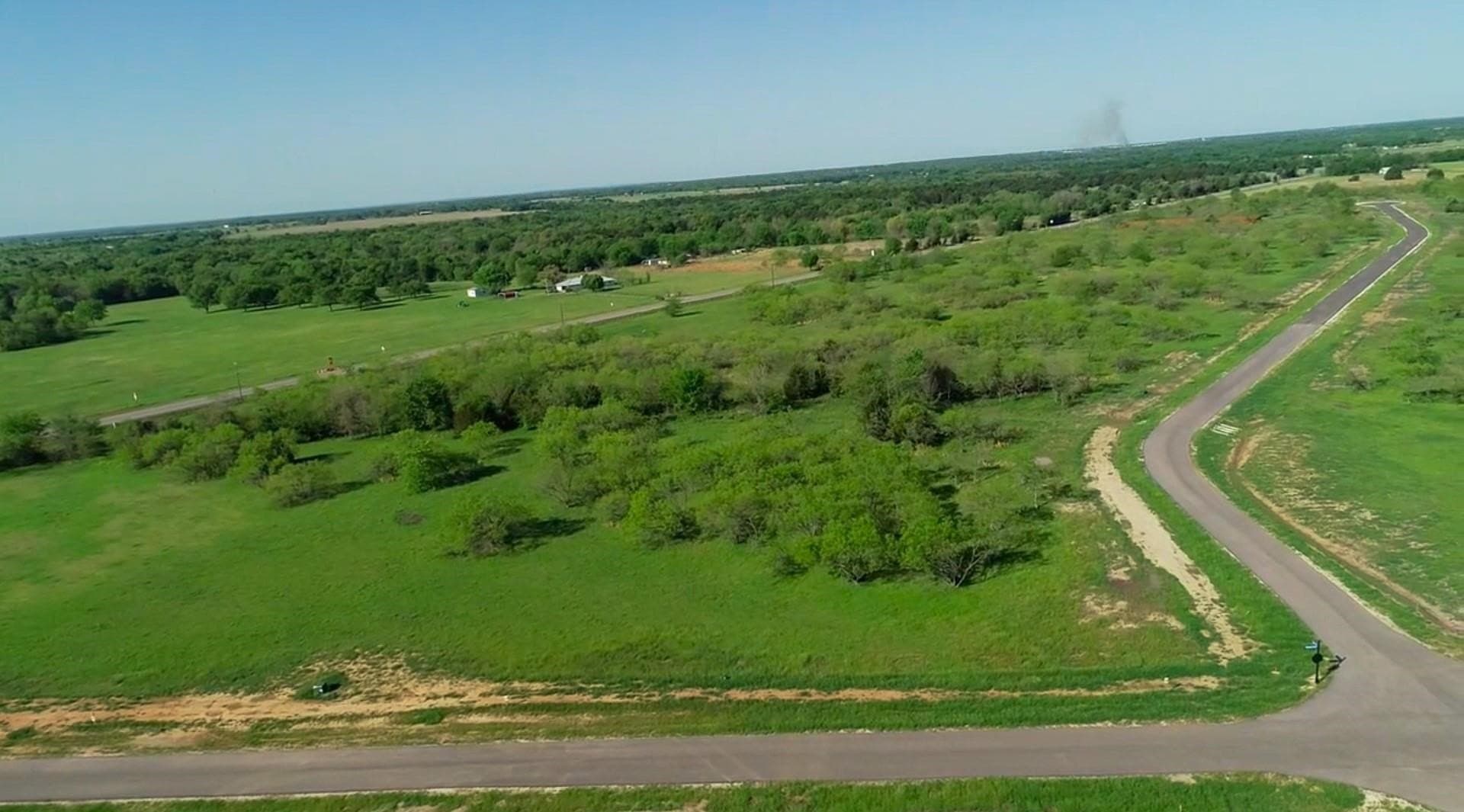 1.06 acres in Navarro County - photo 17