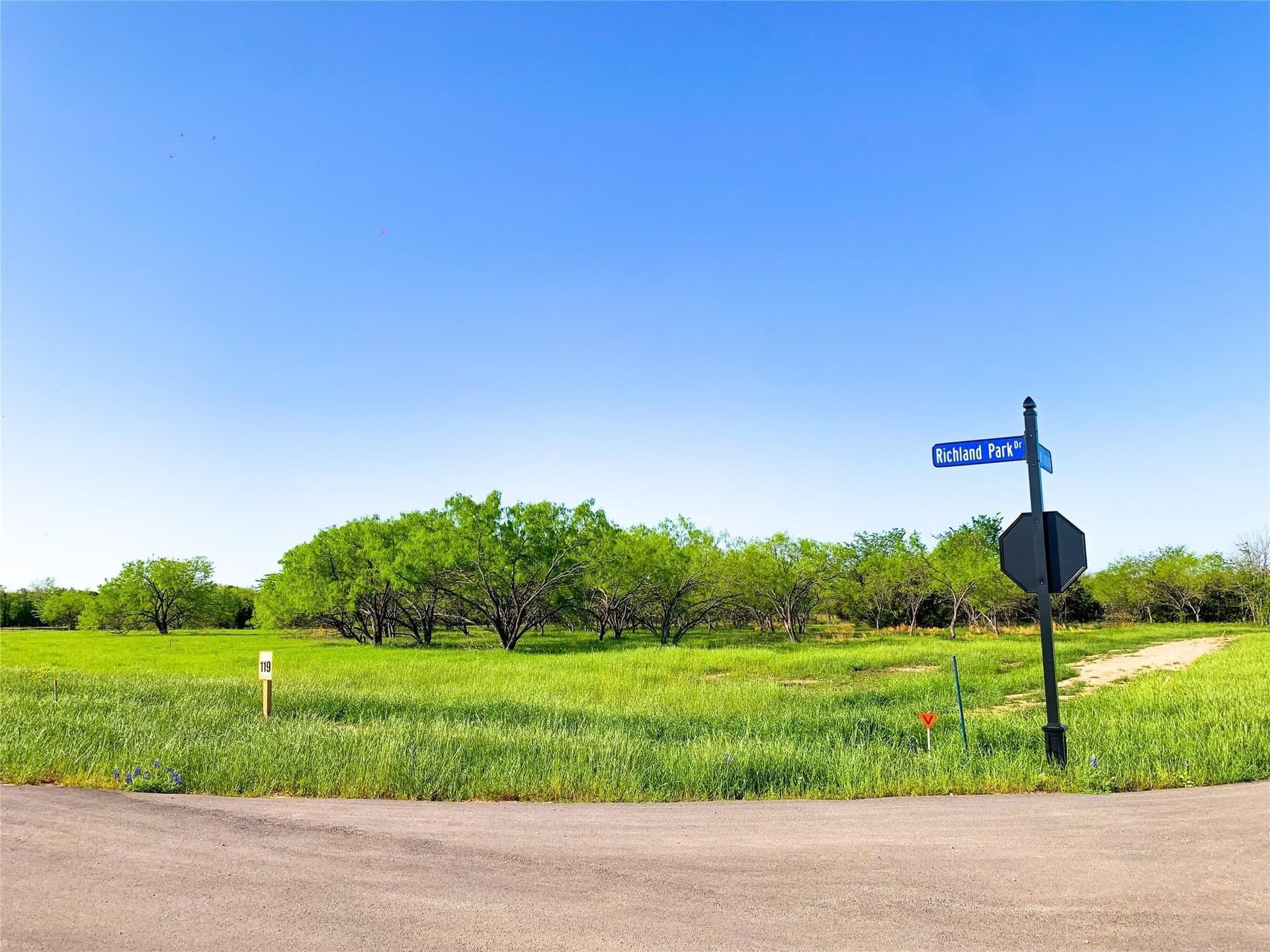 1.06 acres in Navarro County - photo 16