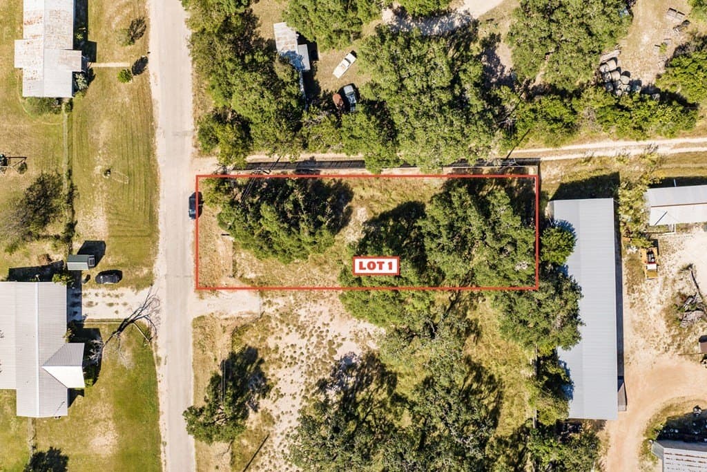 0.51 acres in Blanco County - photo 9
