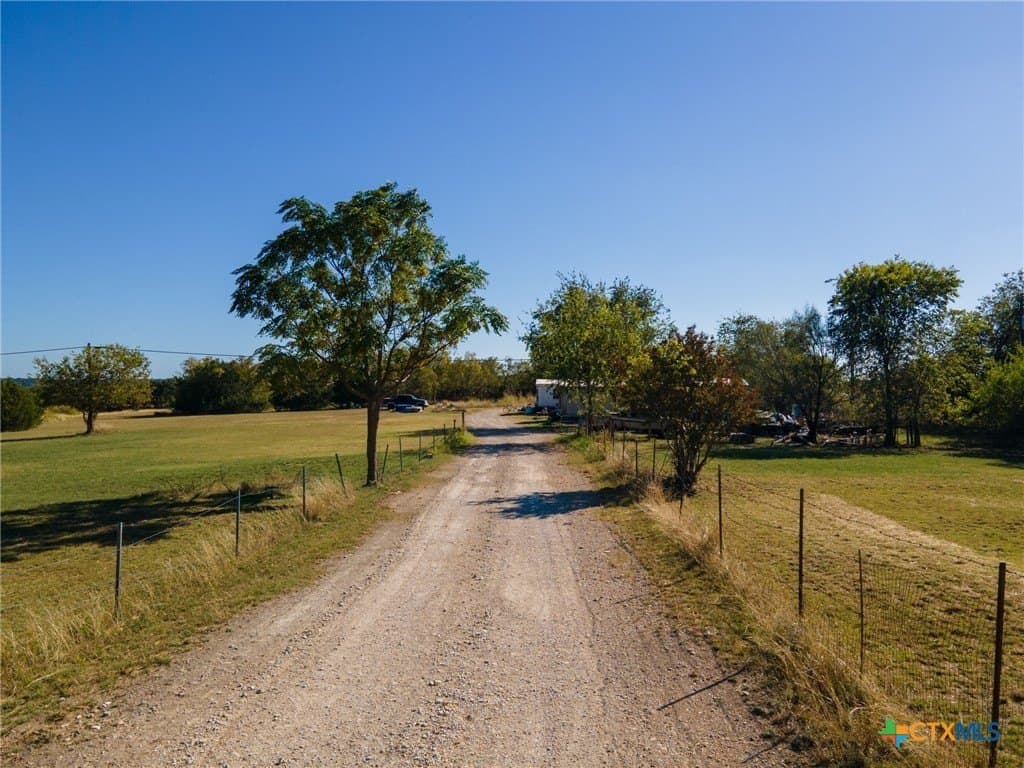 5.06 acres in Lampasas County gallery image 2