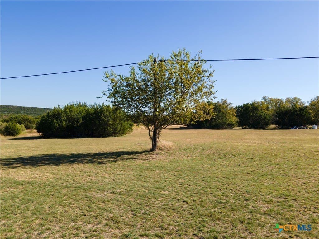 5.06 acres in Lampasas County featured view