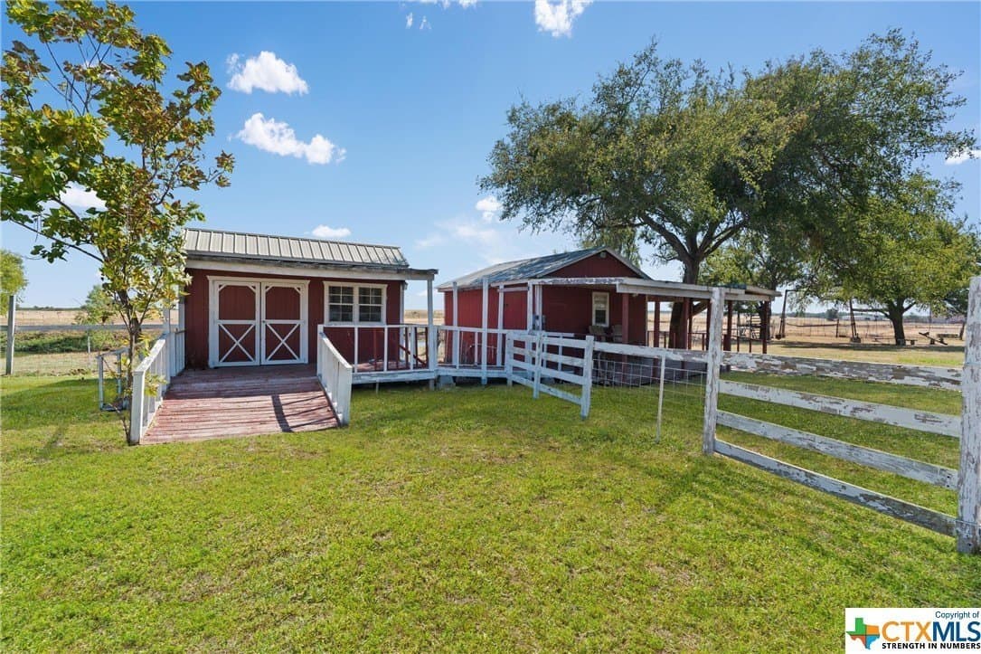 10 acres in Milam County - photo 10