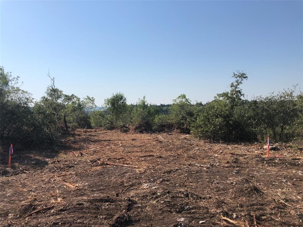 0.6 acres in Johnson County